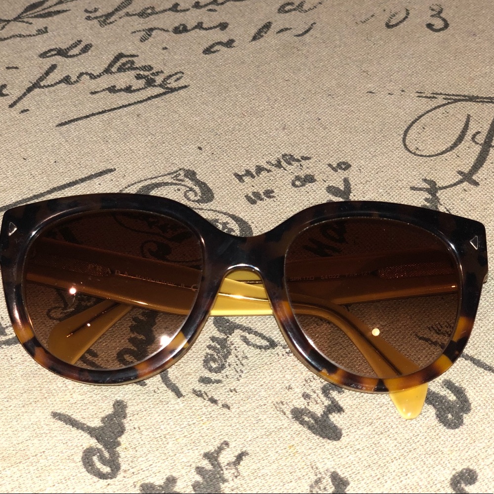 💯Authentic PRADA Milano Sunglasses - Picture 2 of 7